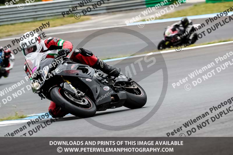 estoril;event digital images;motorbikes;no limits;peter wileman photography;portugal;trackday;trackday digital images